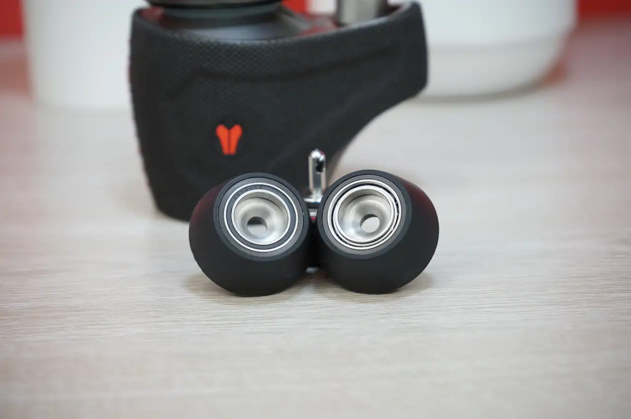 Utillian 8 Turbo carb cap close up comparison