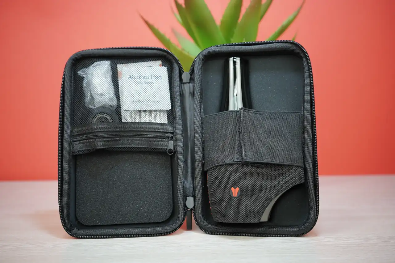 Utillian 8 Turbo carrying case open with included accessories
